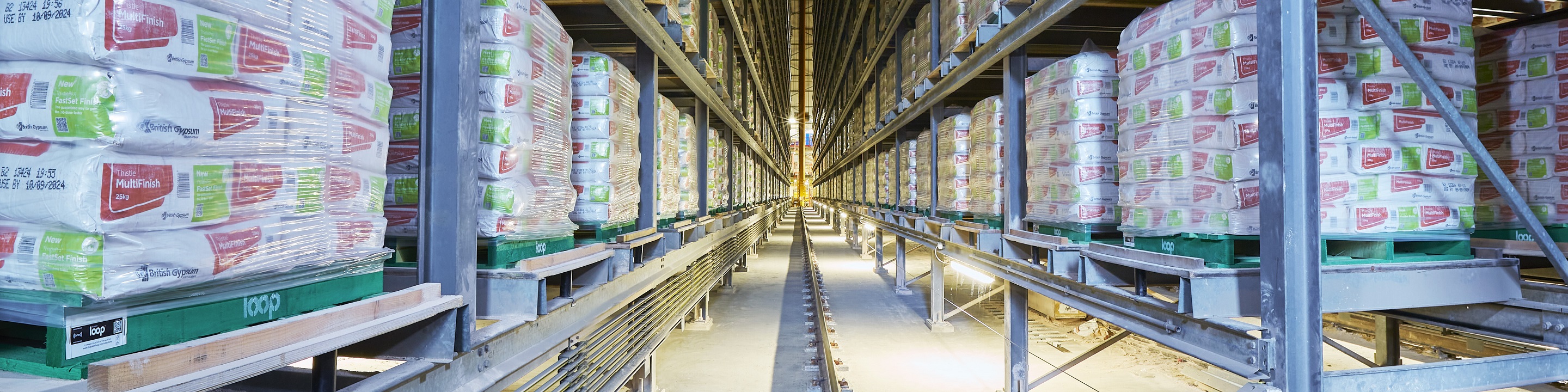 Interior Solutions team up with the Pallet LOOP | Saint-Gobain